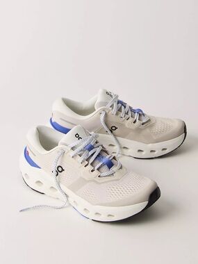 $160! On Running Cloudnova Form 2 Color Pearl / Sailor US SZ 9 / EU SZ 40.5 NWOB